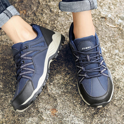 Geländeschritt - Trekking­schuhe